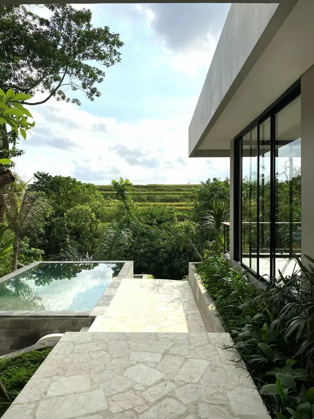 AR45 – Modern 3BR Jungle & River View Villa for Leasehold in Singapadu, Ubud