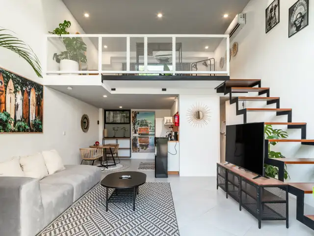 Sun-Drenched 1BR Apartment w/ Pool View and Fully Equipped Kitchen