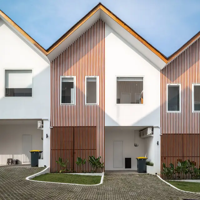 Tucked-Away 2BR Villa w/ Private Pool and Fully Equipped Kitchen