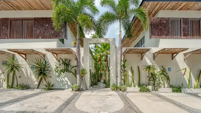 Modern 2BR Leasehold Villa w/ Private Pool, Open-Plan Living & 22-Year Lease