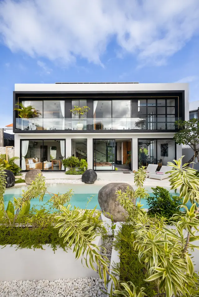 Six Bedrooms in a Zero-Construction Pocket